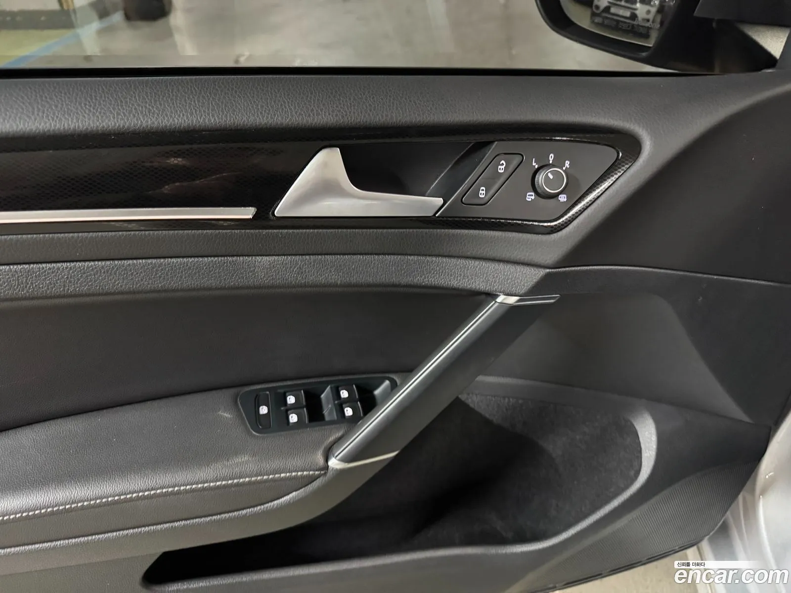 Volkswagen Golf 7th Gen 2016 — 12