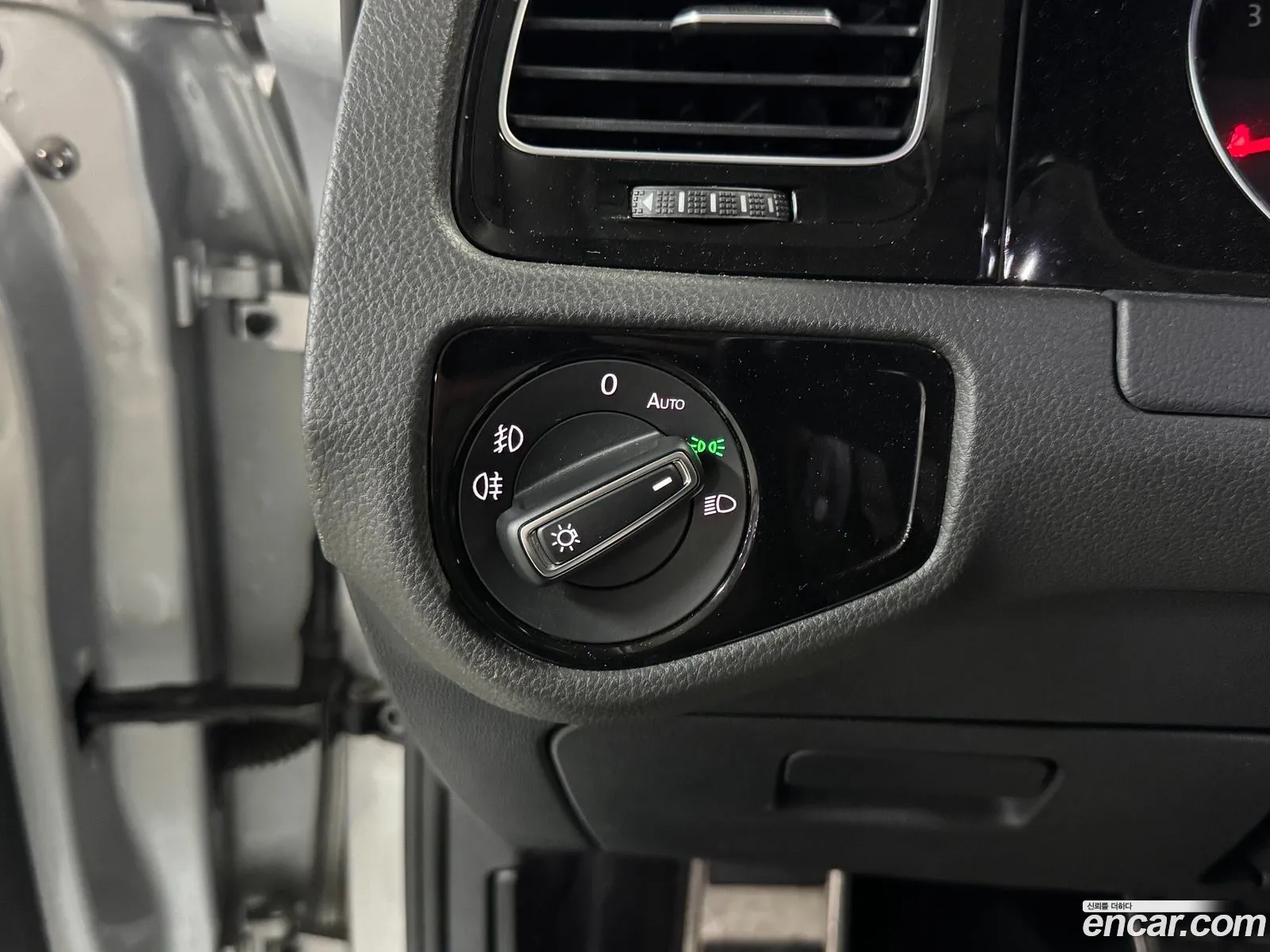 Volkswagen Golf 7th Gen 2016 — 2