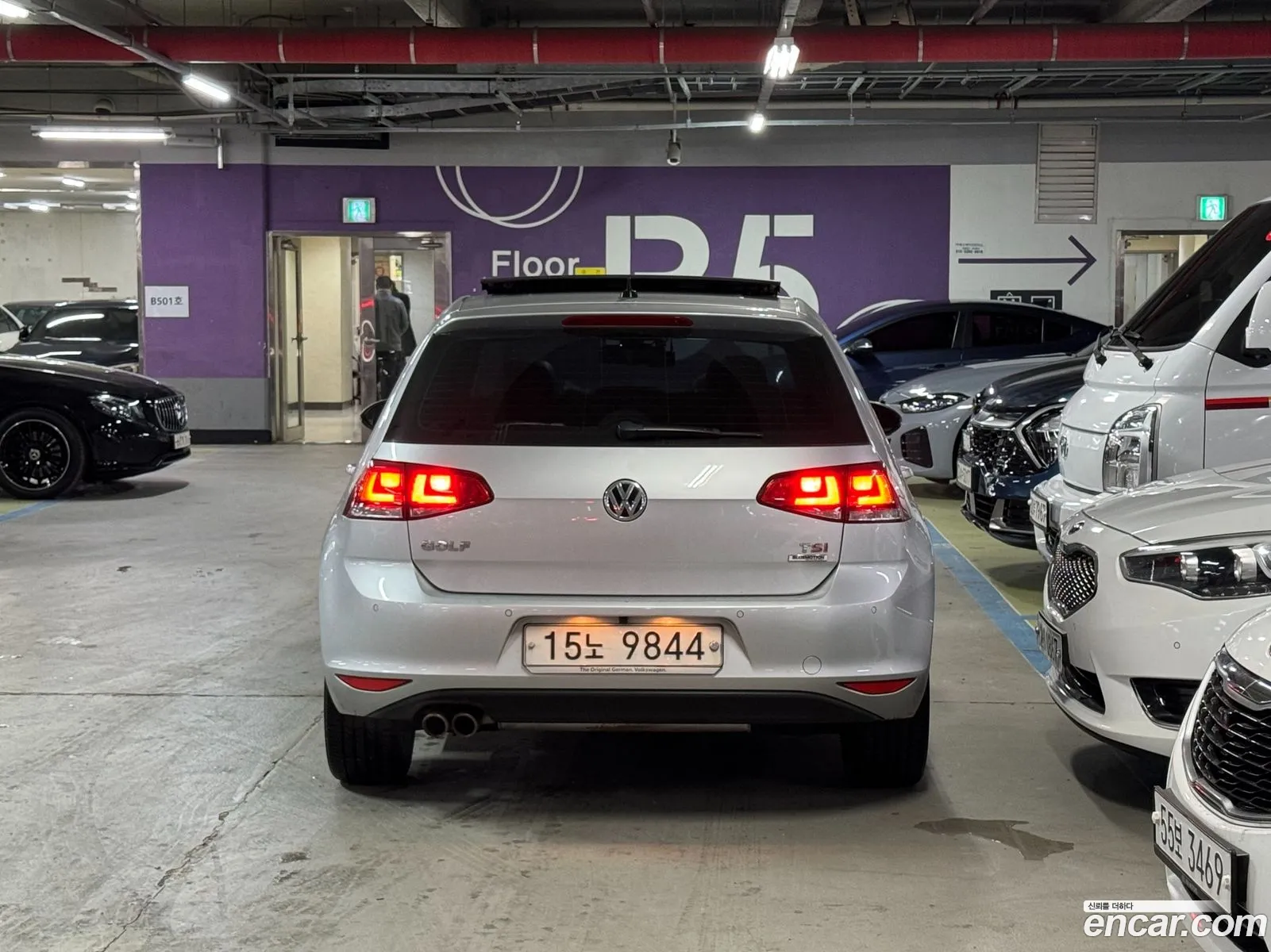 Volkswagen Golf 7th Gen 2016 — 17