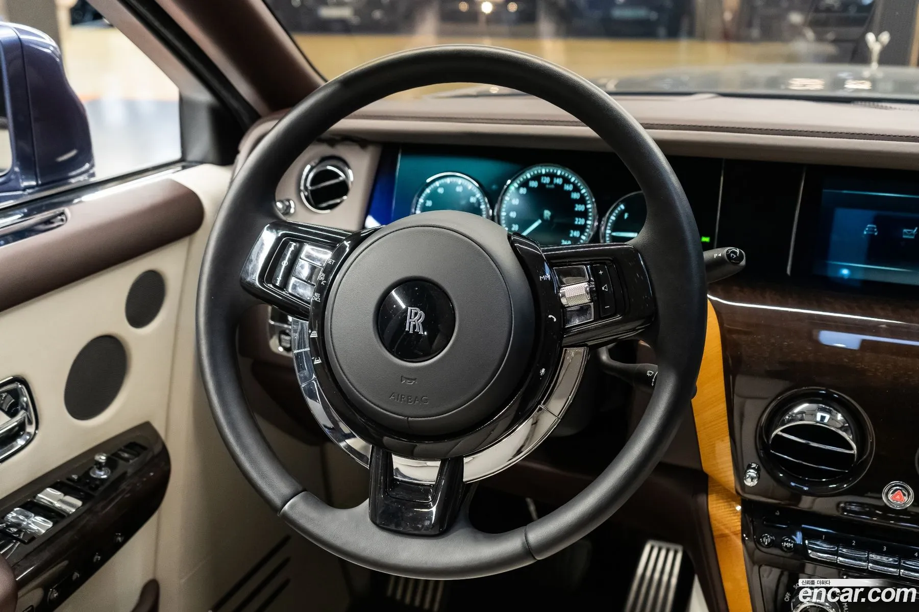 Rolls-Royce Phantom 2018 — 9