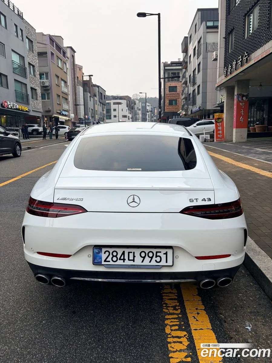 Mercedes-Benz AMG GT 2025 — 5