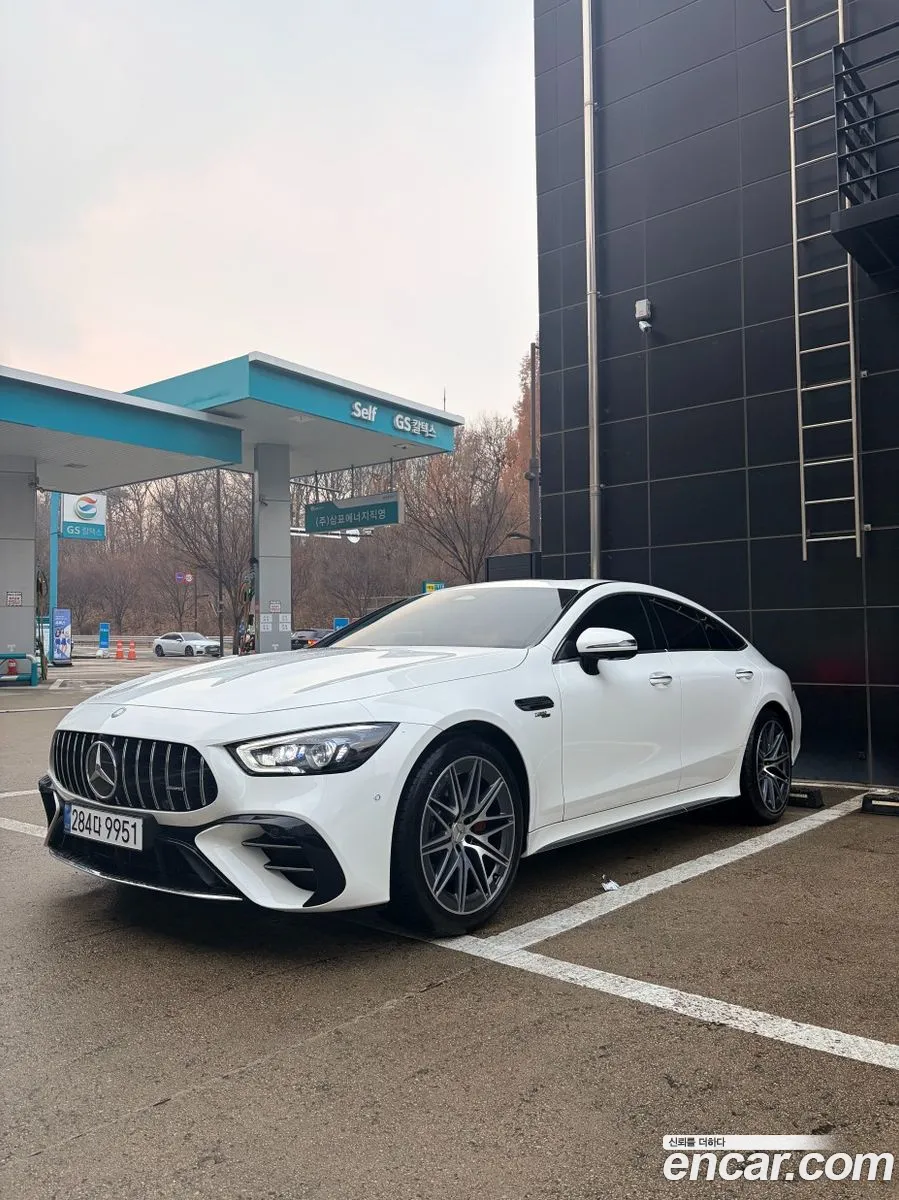 Mercedes-Benz AMG GT 2025 — 10