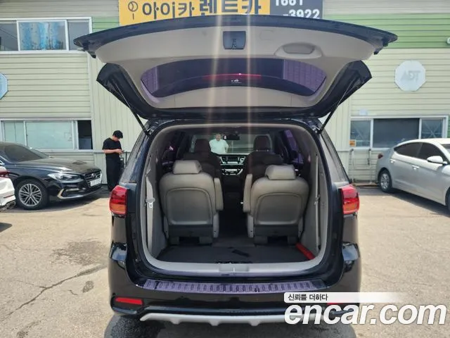 Kia Carnival 2018 — 9