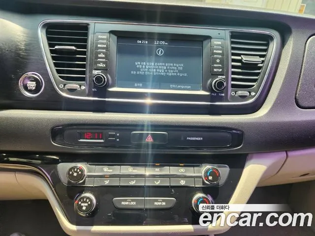 Kia Carnival 2018 — 10
