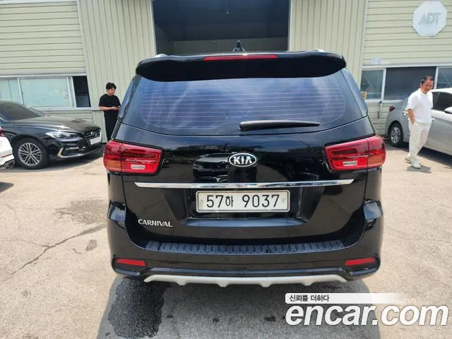 Kia Carnival 2018 — 12