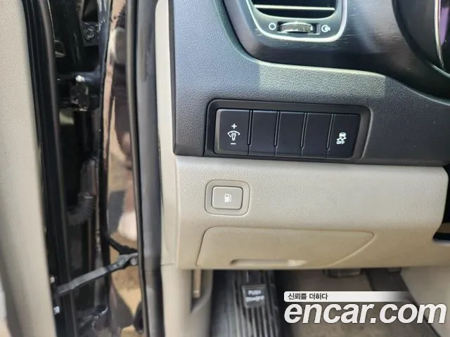 Kia Carnival 2018 — 17