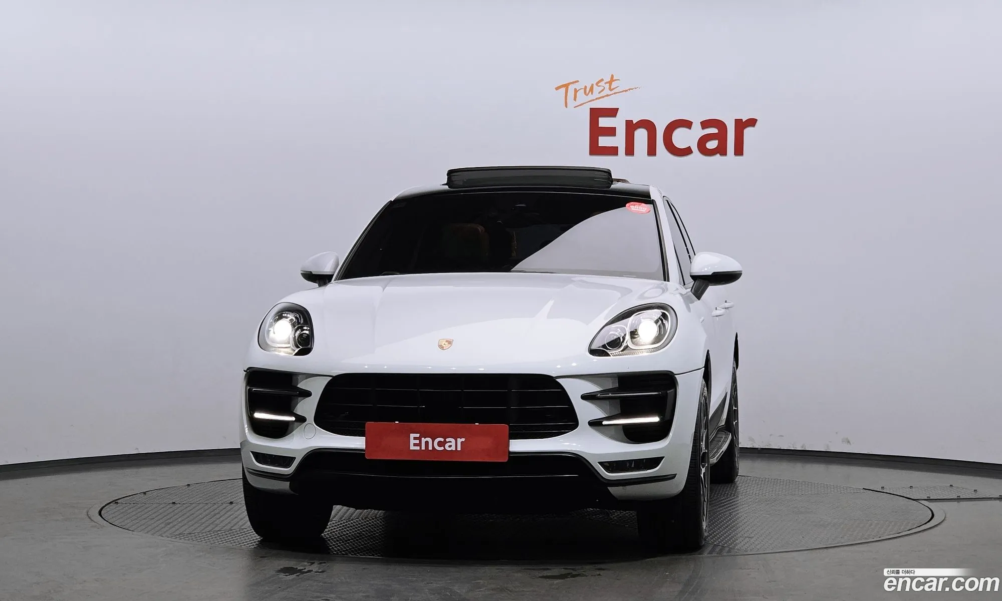 Porsche Macan 2018 WP1AA2953JLB15802 — 10