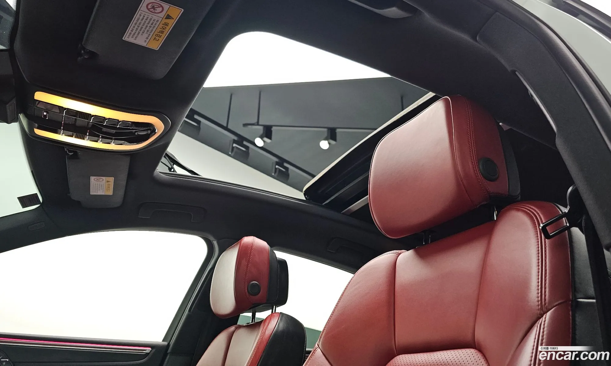 Porsche Macan 2018 WP1AA2953JLB15802 — 3