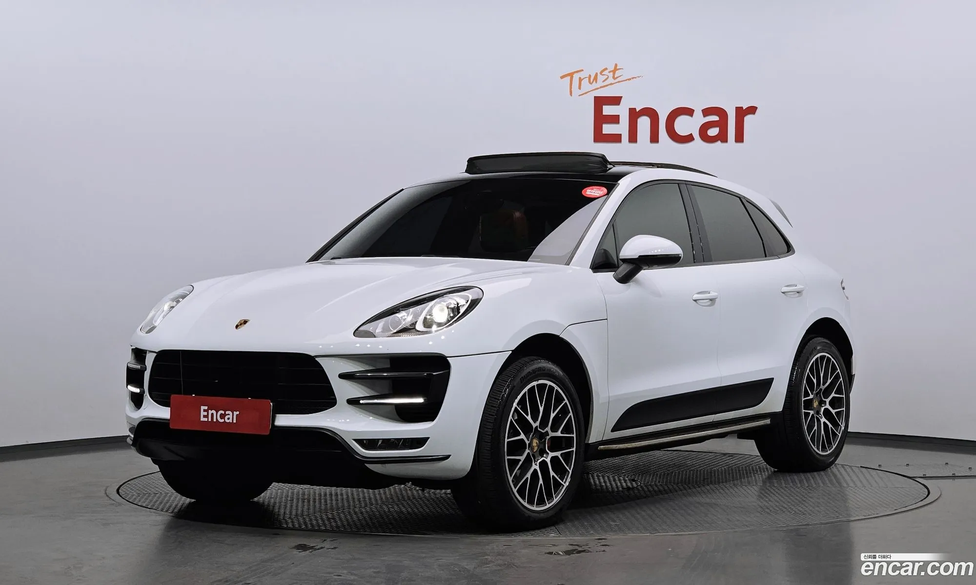 Porsche Macan 2018 WP1AA2953JLB15802 — 8