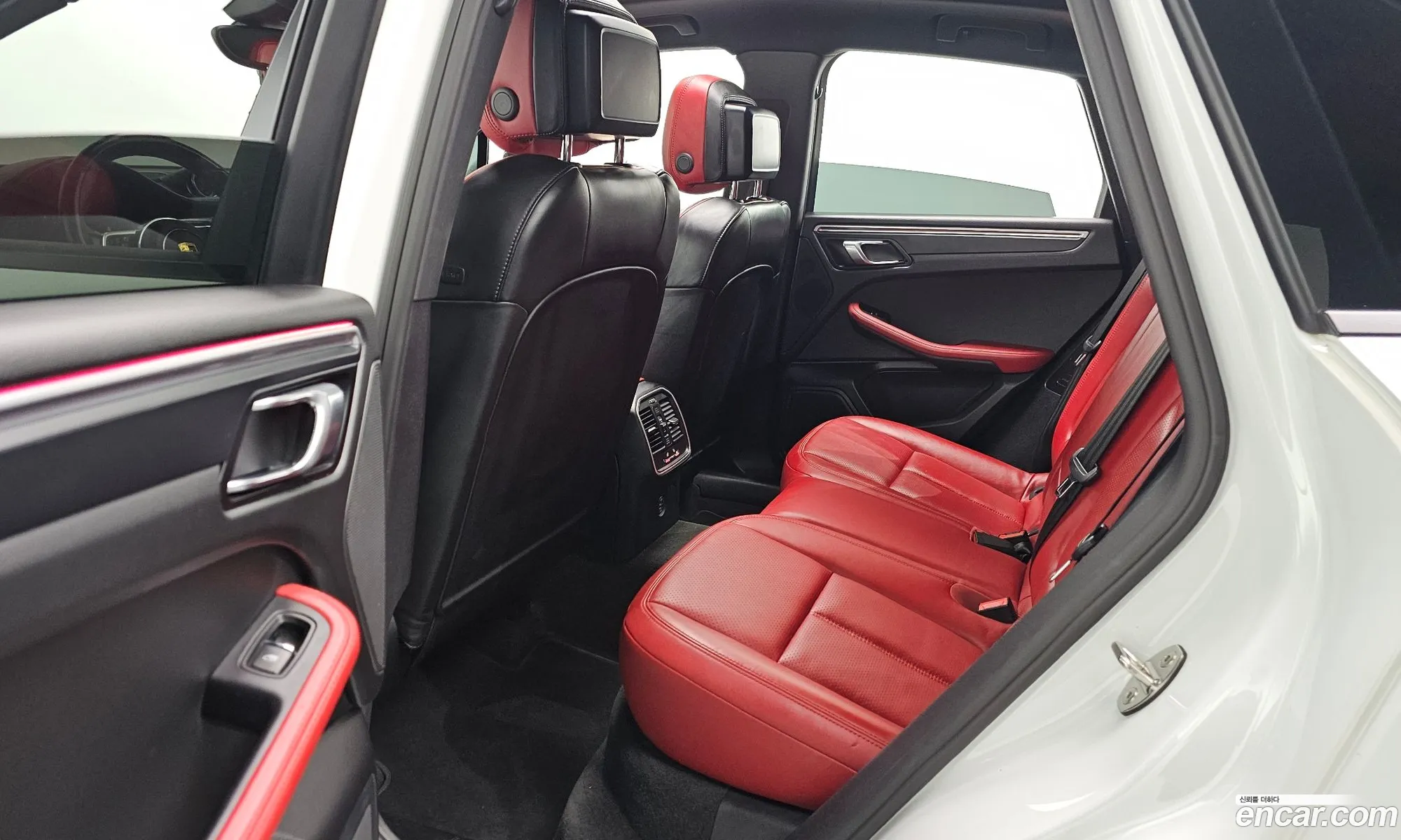 Porsche Macan 2018 WP1AA2953JLB15802 — 20