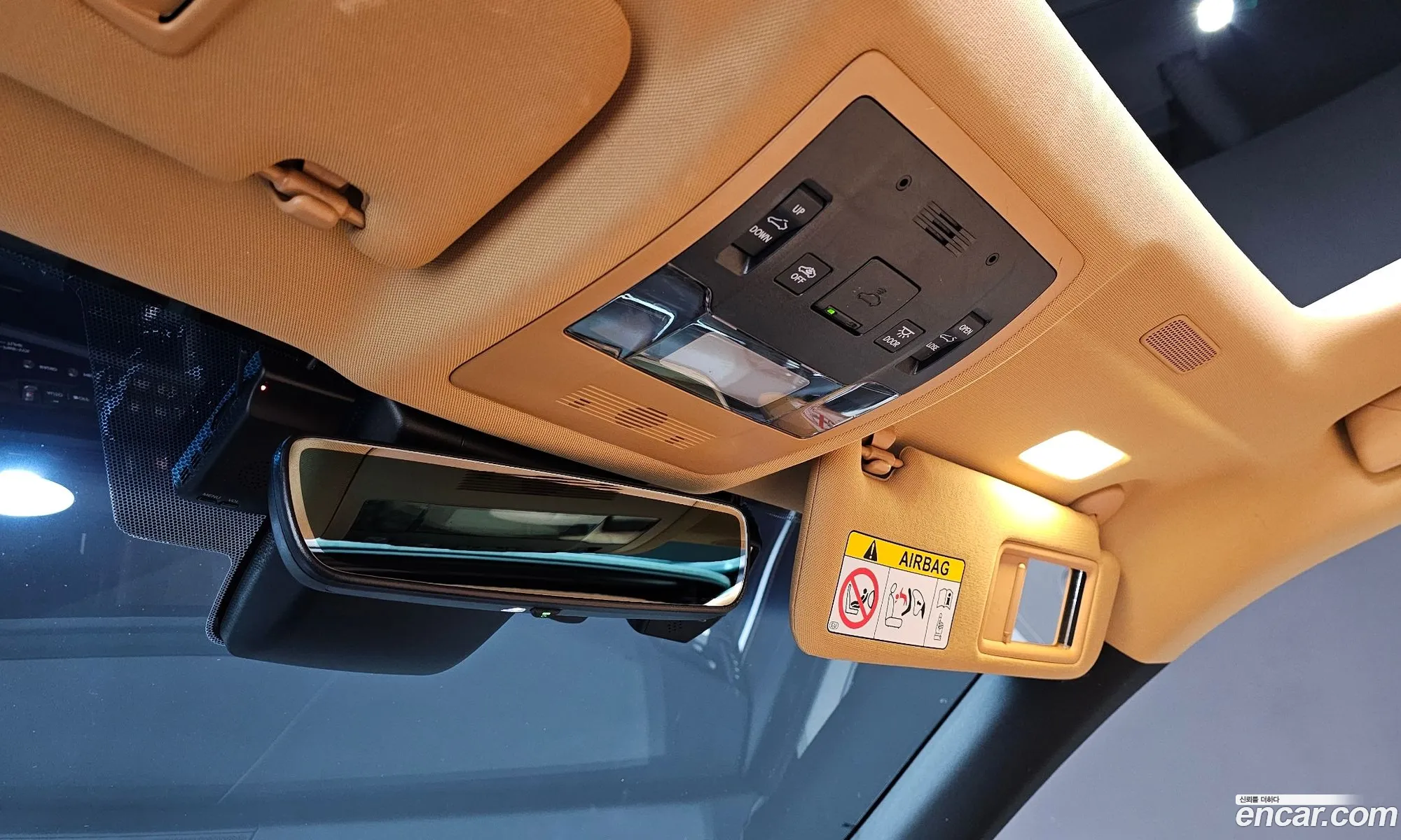 Lexus ES300h 7th Gen 2023 JTHBA1C1XP2014680 — 11