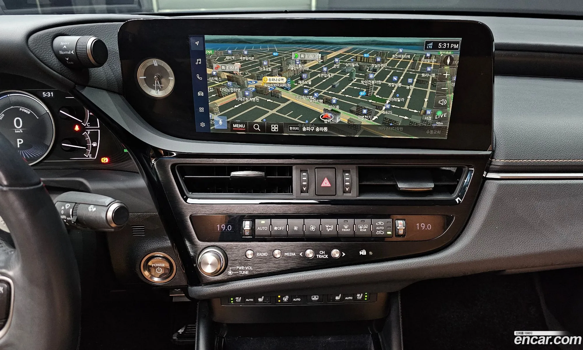 Lexus ES300h 7th Gen 2023 JTHBA1C1XP2014680 — 18