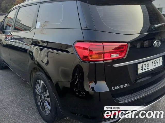 Kia Carnival 2018 — 10