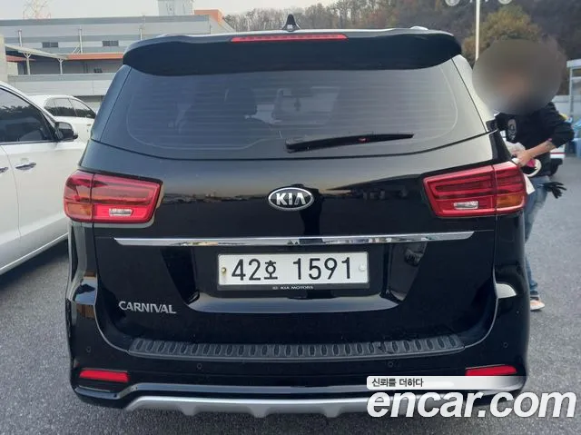 Kia Carnival 2018 — 3