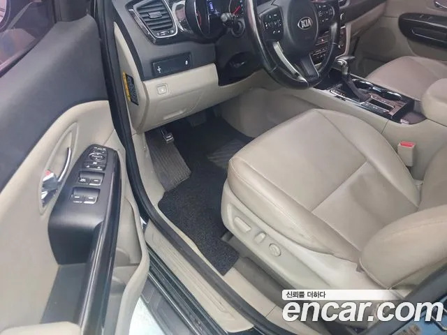 Kia Carnival 2018 — 7