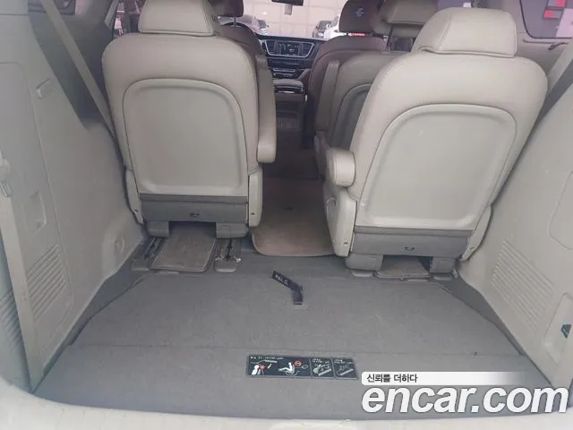Kia Carnival 2018 — 5