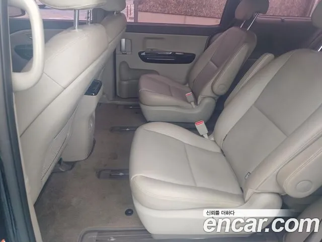Kia Carnival 2018 — 10