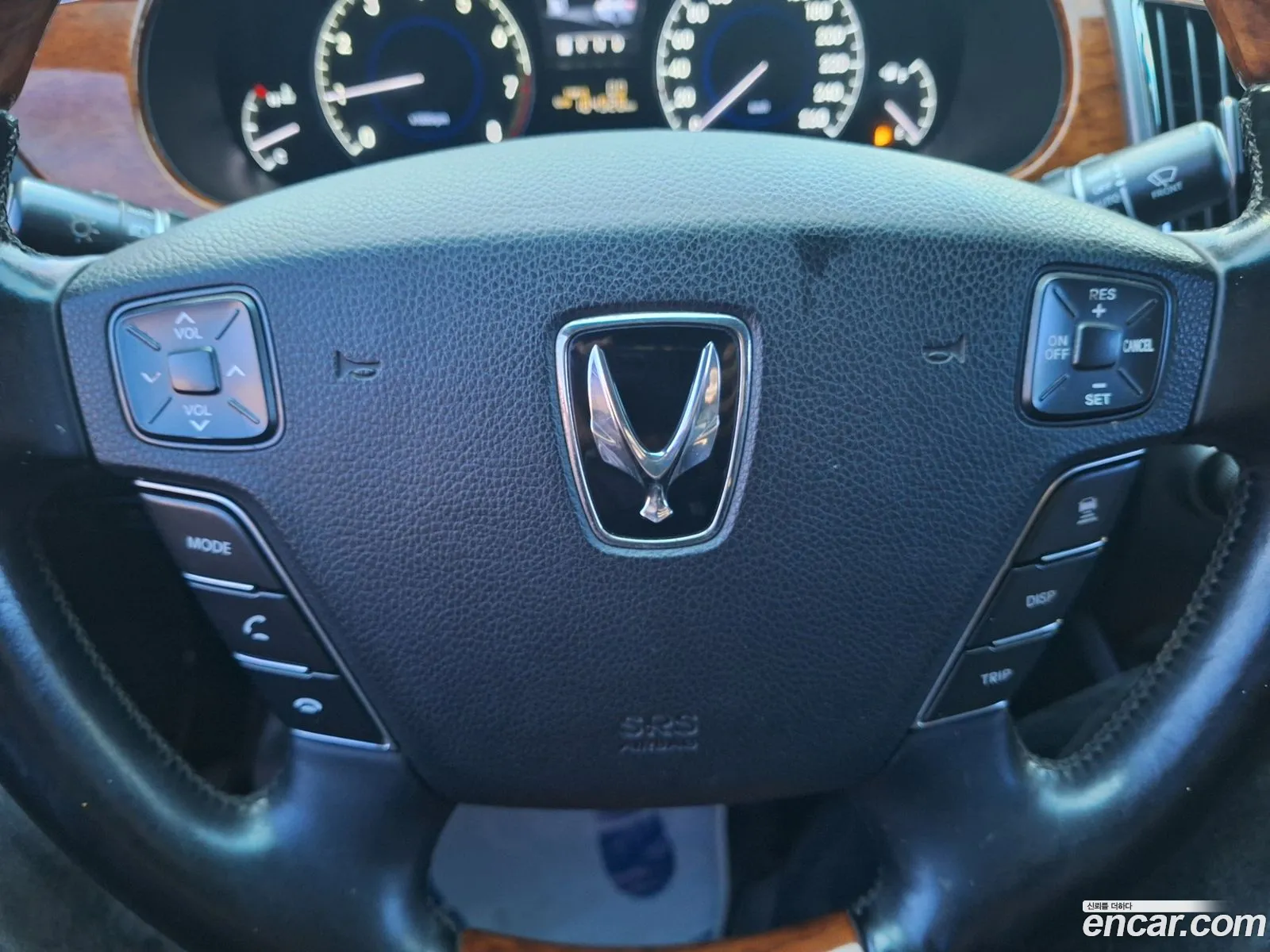 Hyundai Equus 2010 — 8