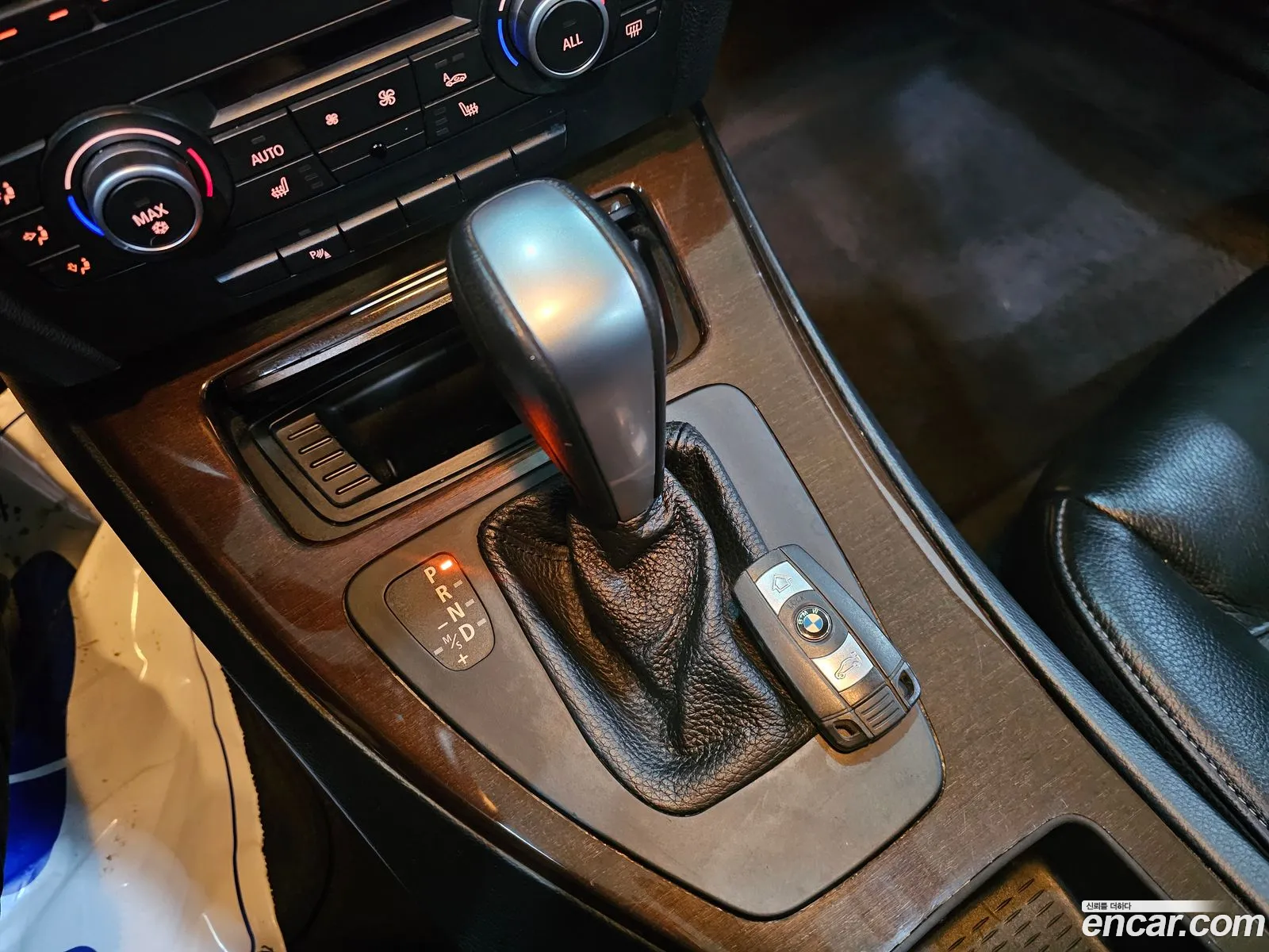 BMW 3 Series 2011 — 7