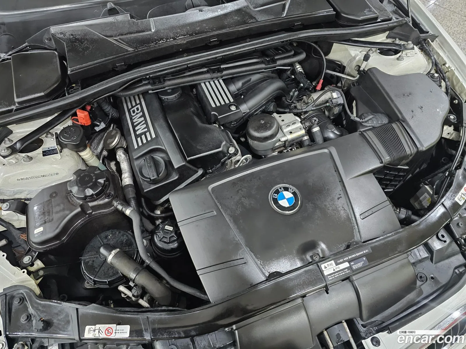 BMW 3 Series 2011 — 15