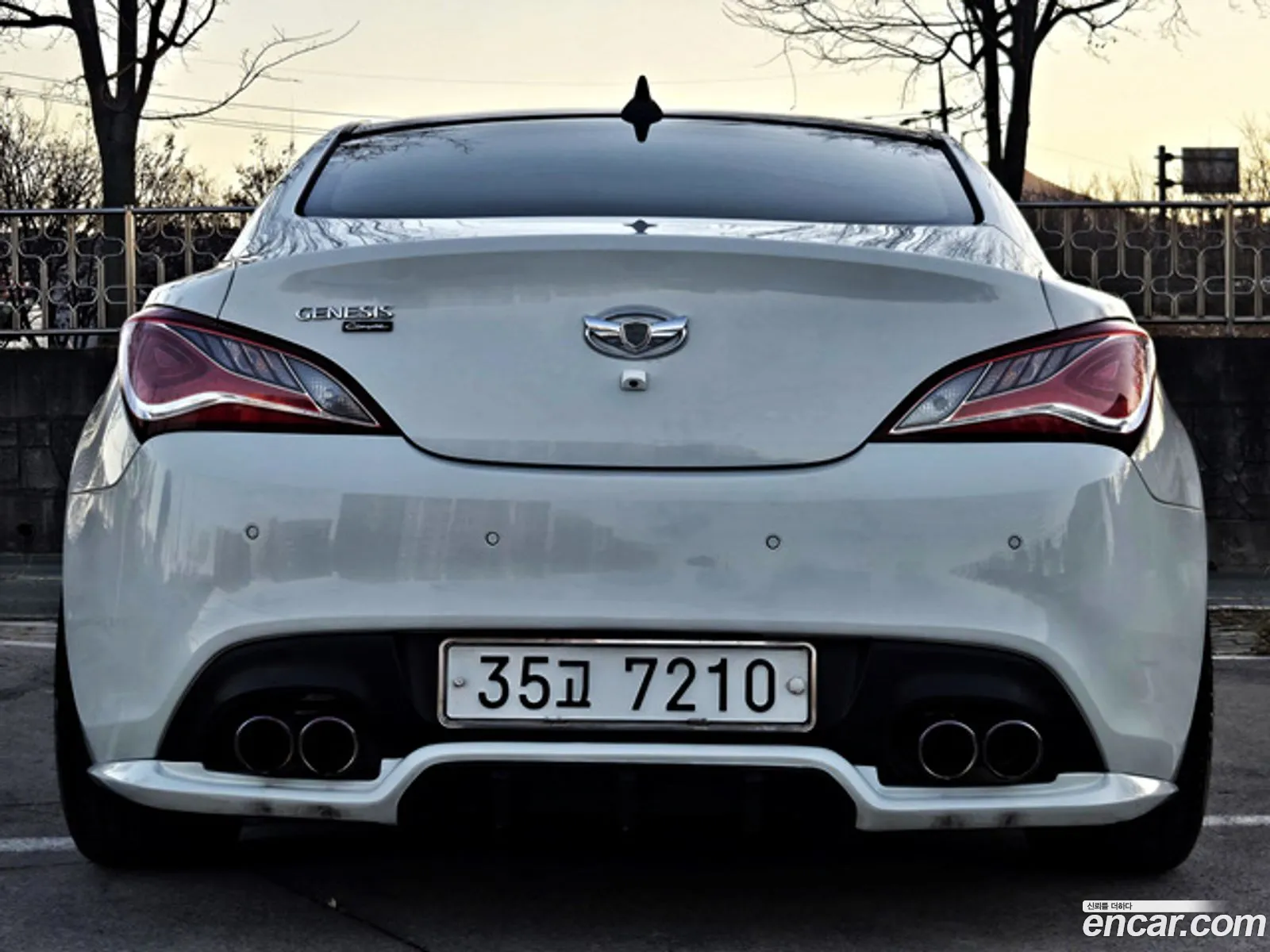Hyundai Genesis Coupe 2010 — 4