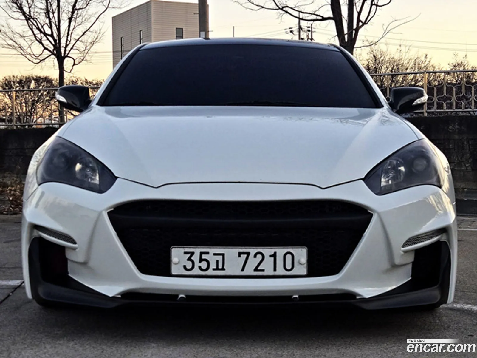 Hyundai Genesis Coupe 2010 — 10