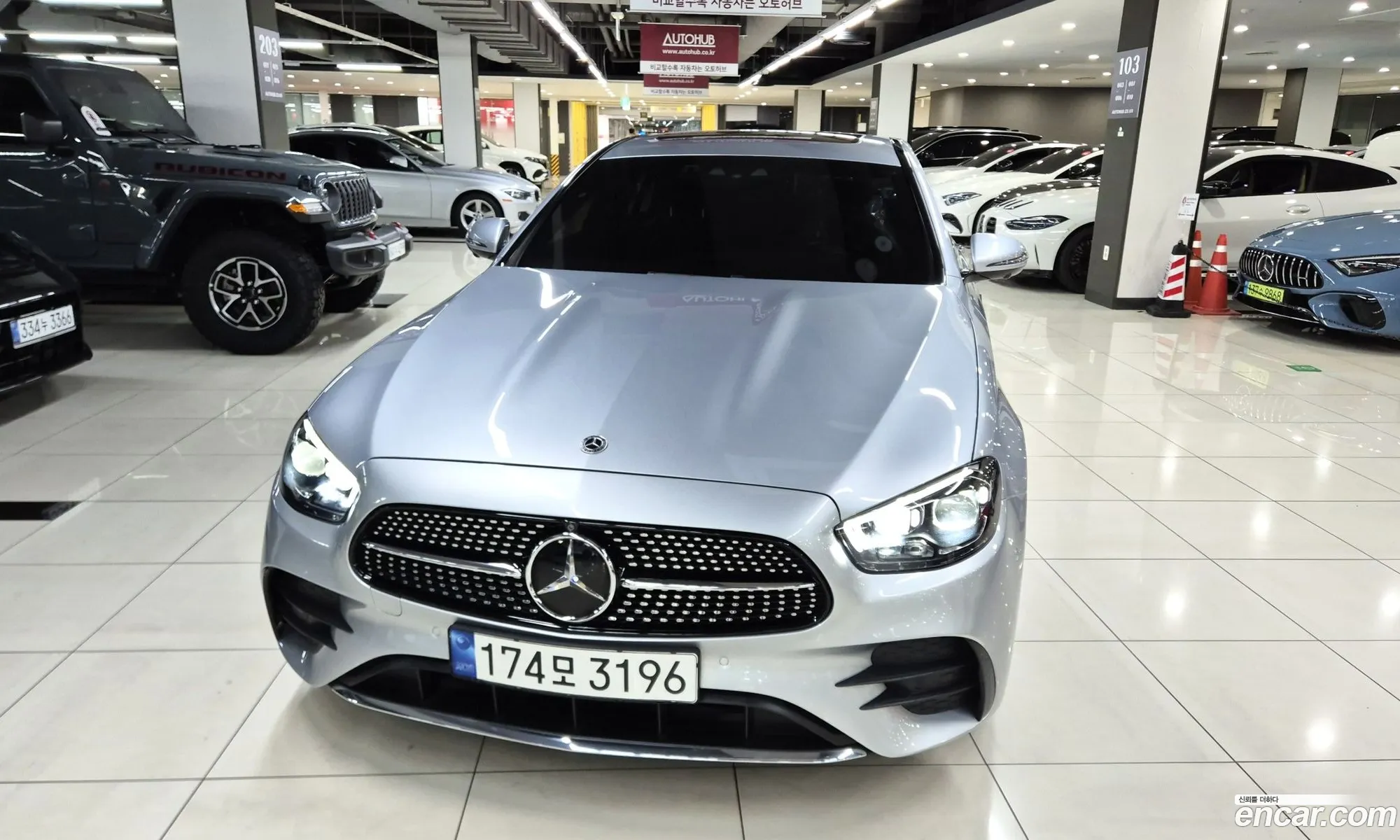 Mercedes-Benz E-Class W213 2022 — 19