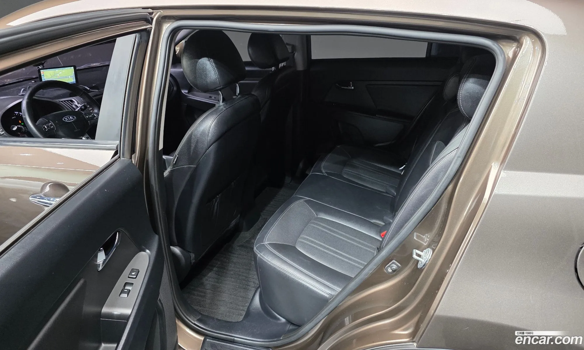 Kia Sportage R 2011 — 2