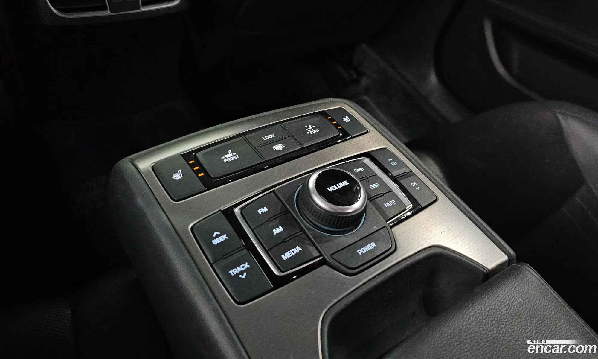 Hyundai Genesis DH 2015 — 12