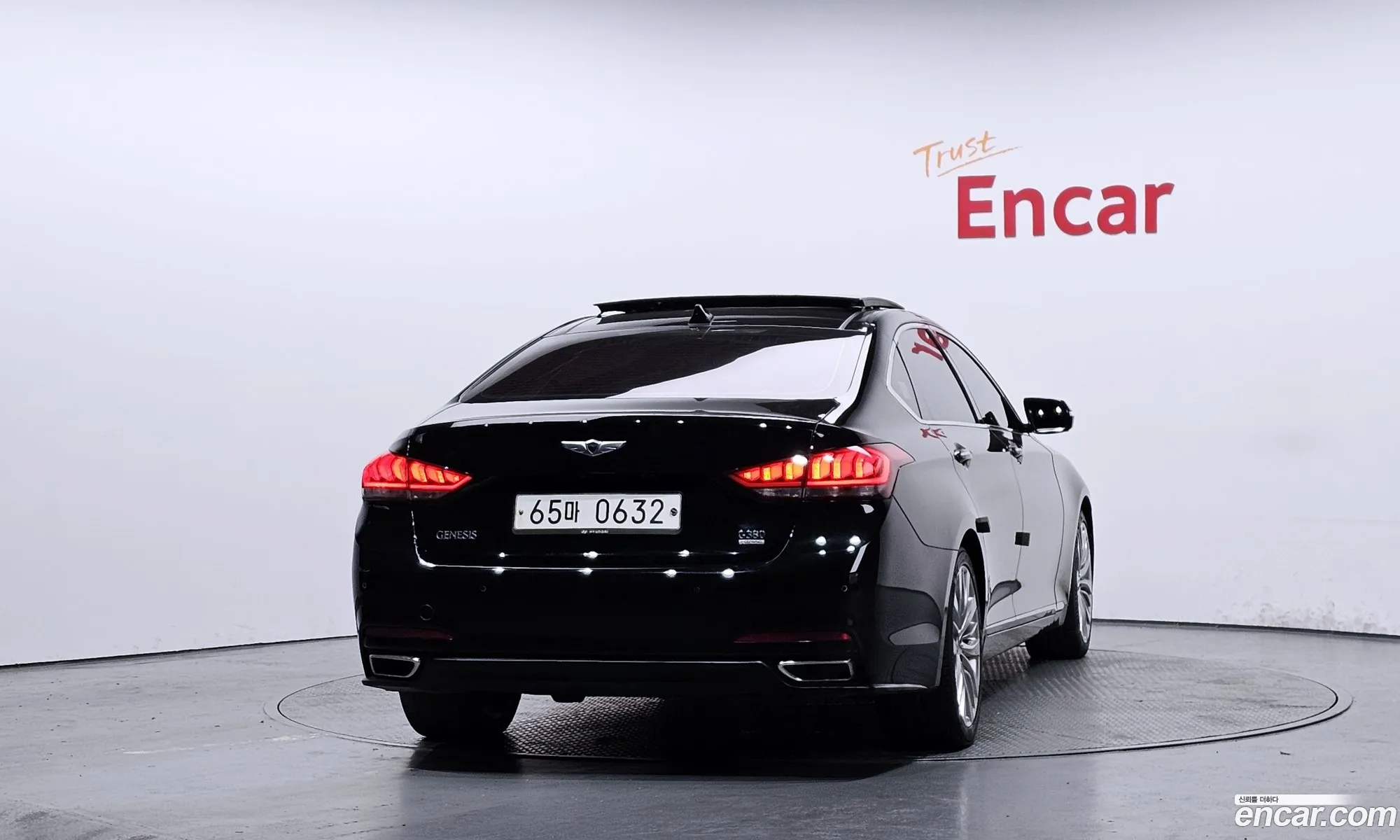 Hyundai Genesis DH 2015 — 17