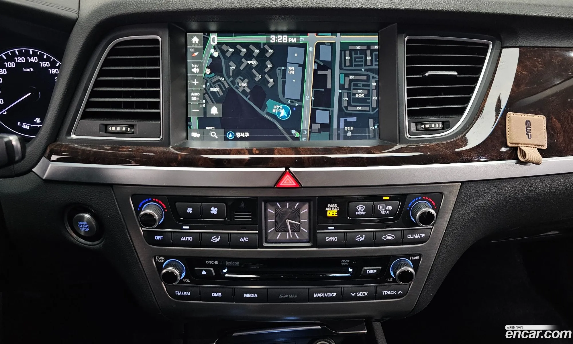 Hyundai Genesis DH 2015 — 14
