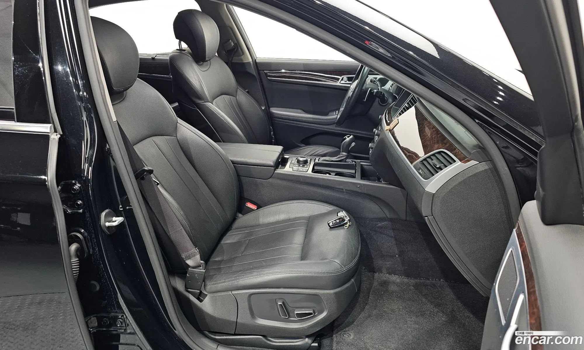 Hyundai Genesis DH 2015 — 8