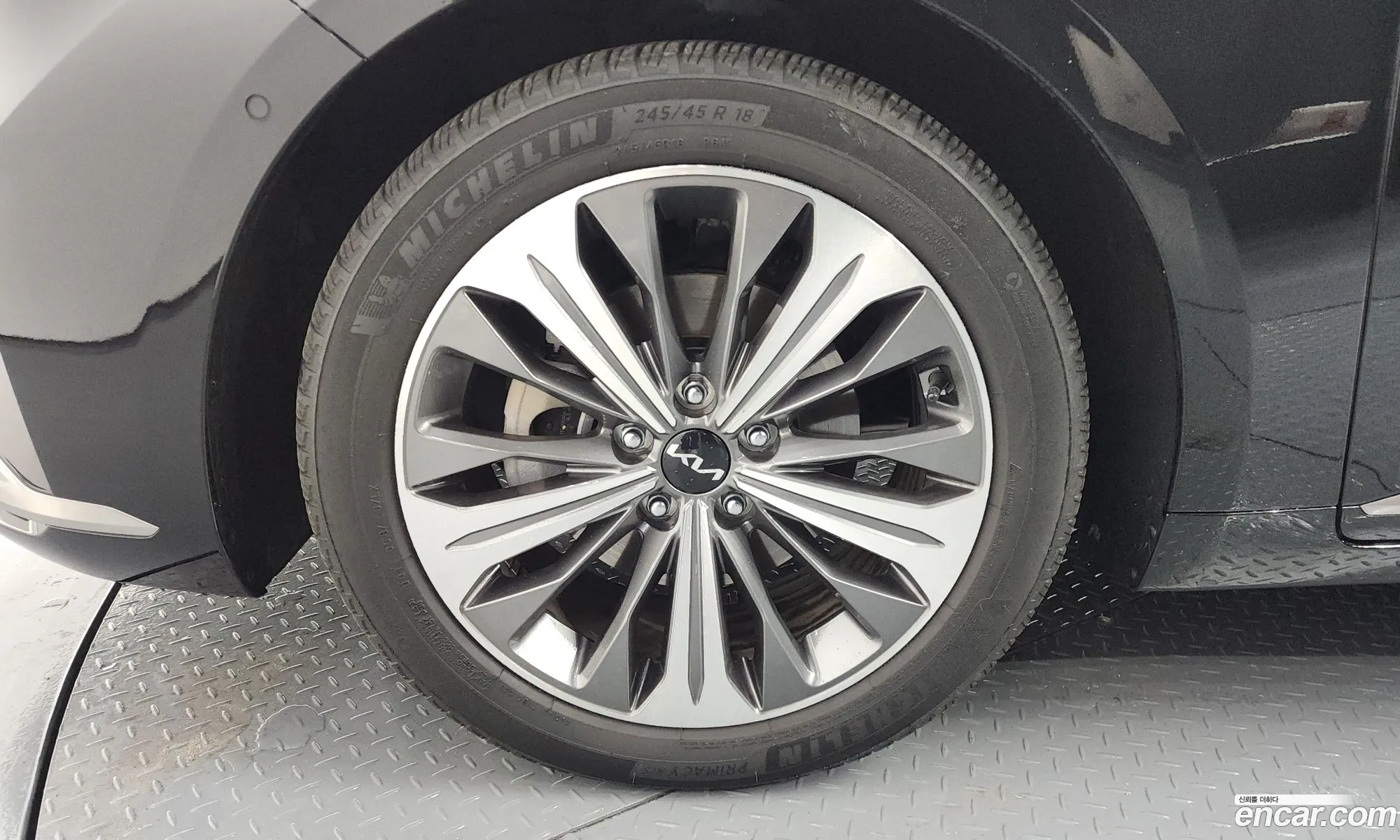 Kia K8 Hybrid 2022 — 9