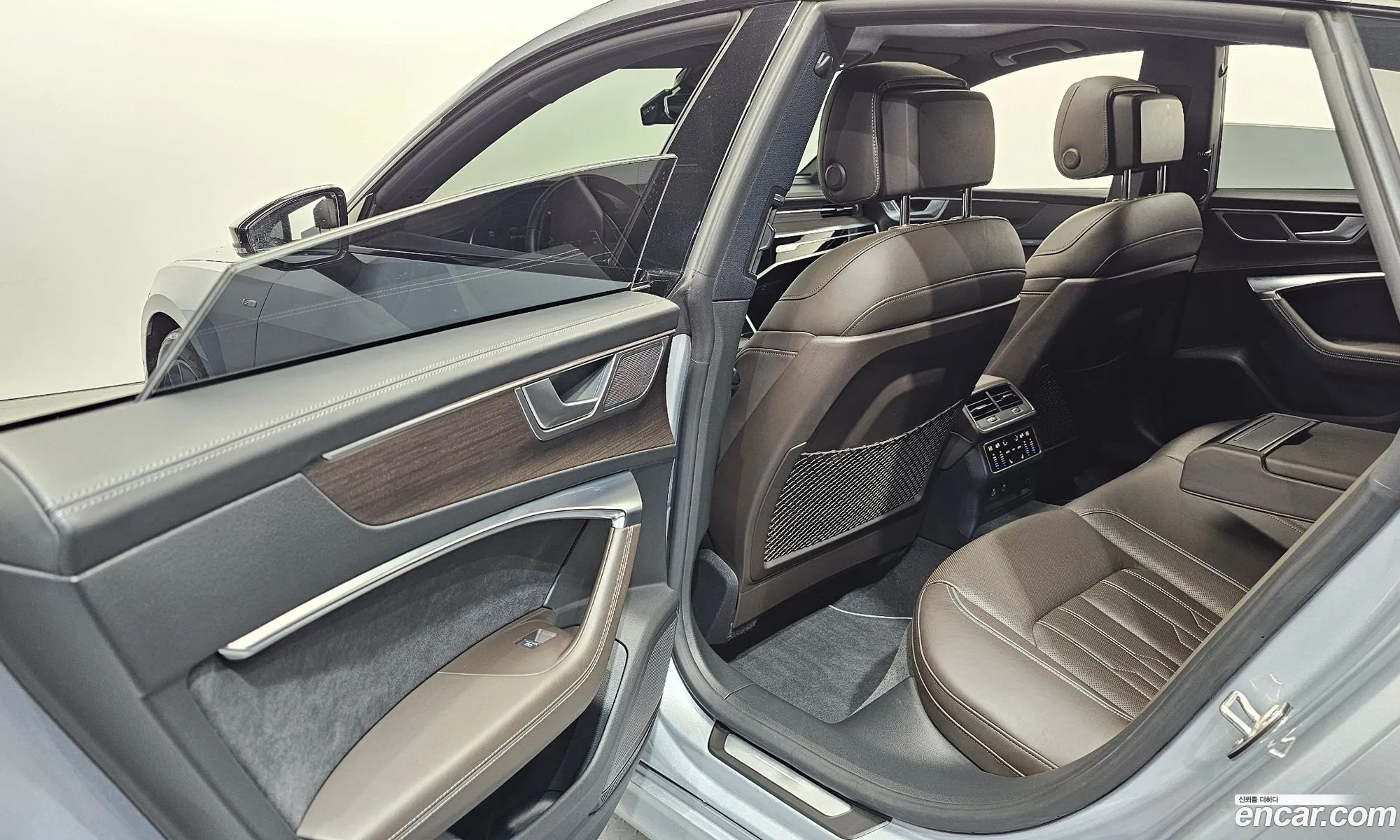 Audi A7 2022 WAUZZZF22NN050643 — 10