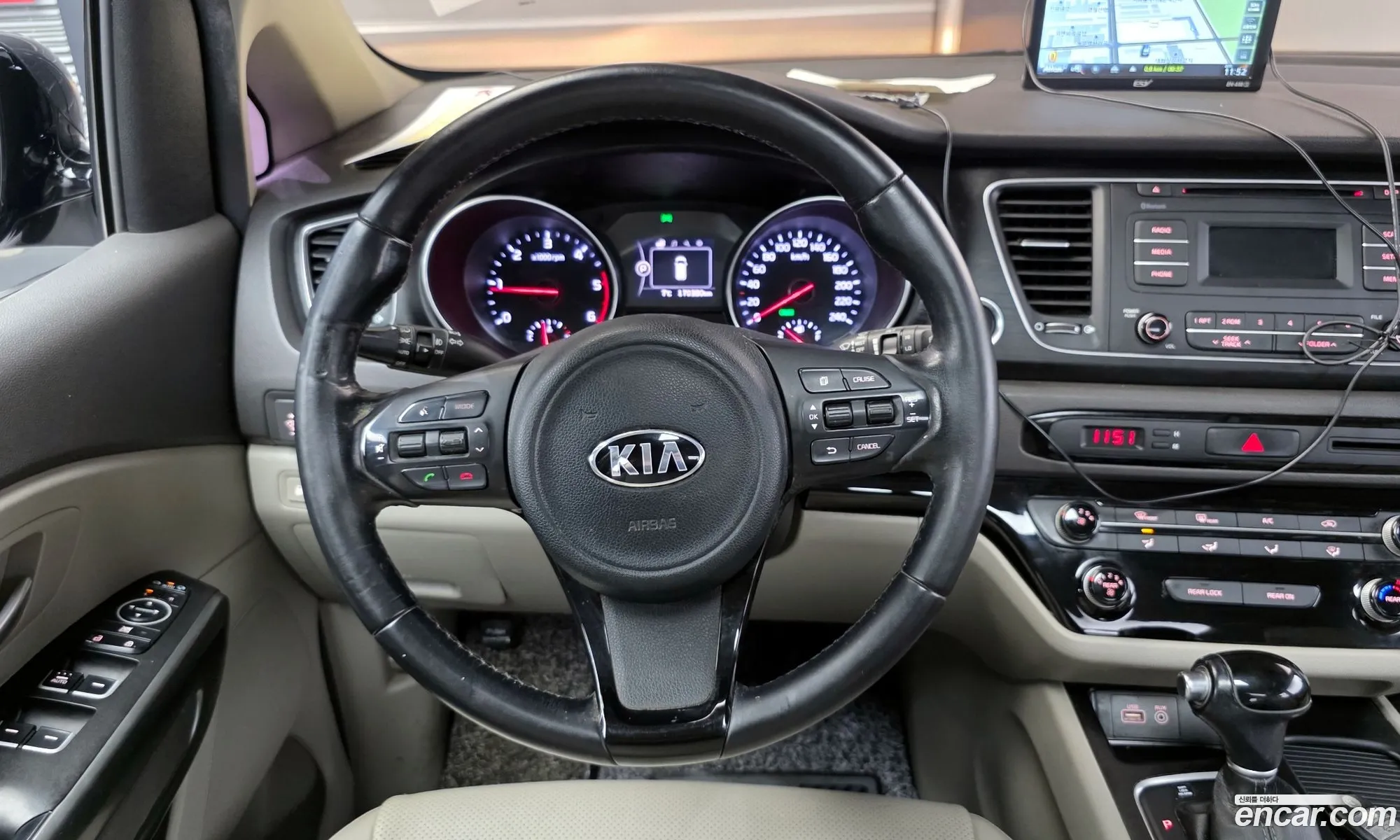 Kia Carnival 2014 — 4