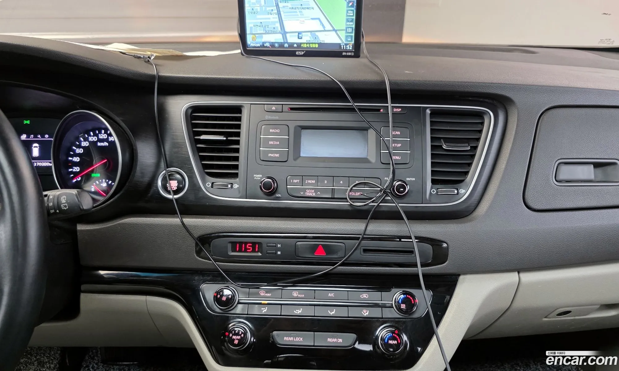 Kia Carnival 2014 — 8