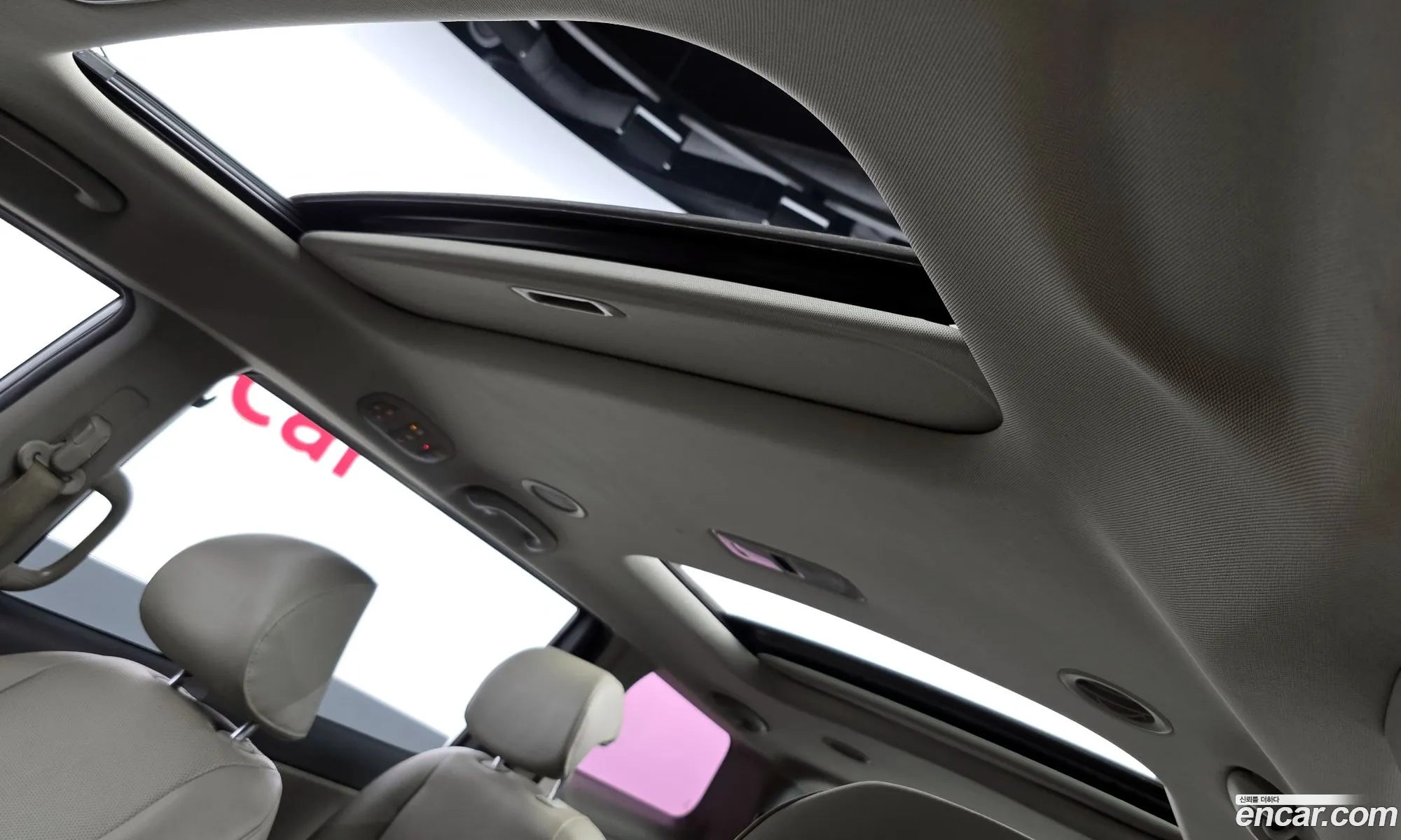 Kia Carnival 2014 — 11