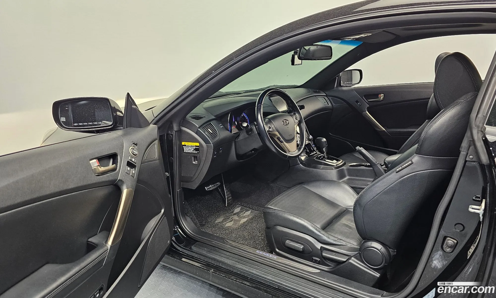 Hyundai Genesis Coupe 2012 — 10