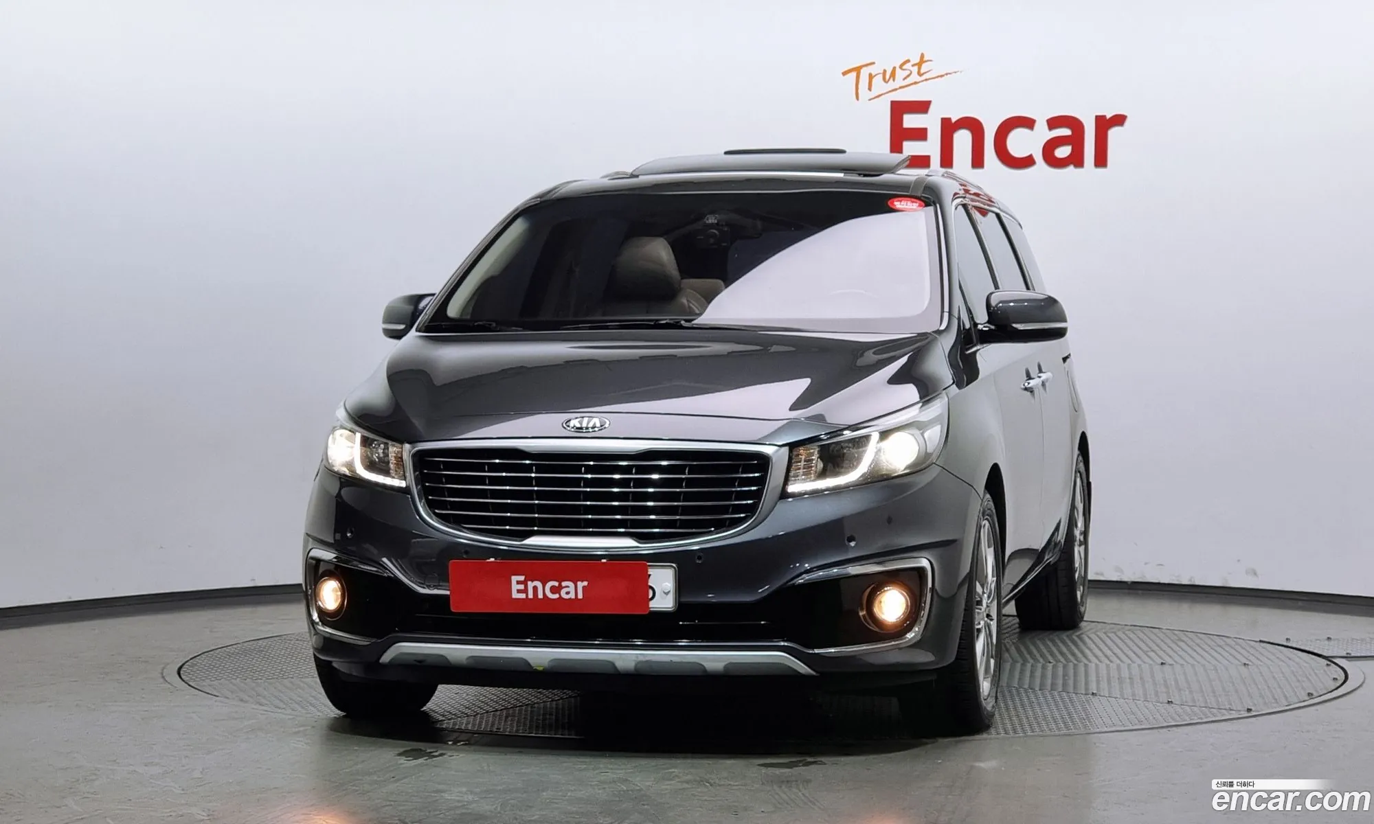 Kia Carnival 2015 — 3
