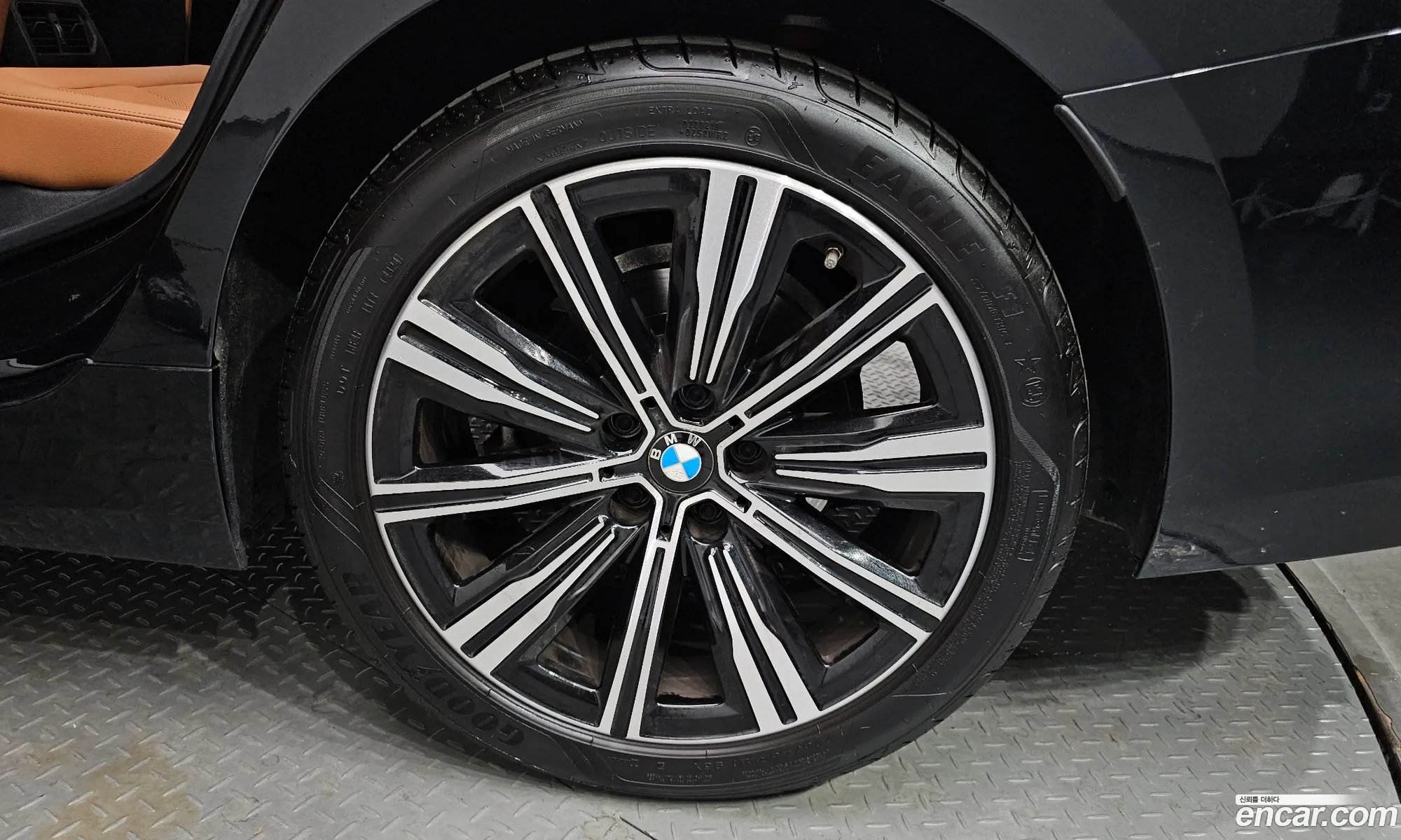 BMW 3 Series 2025 WBA11FF0XSFU65426 — 5