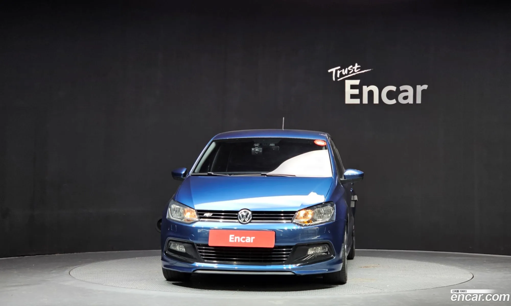 Volkswagen Polo 2015 — 9