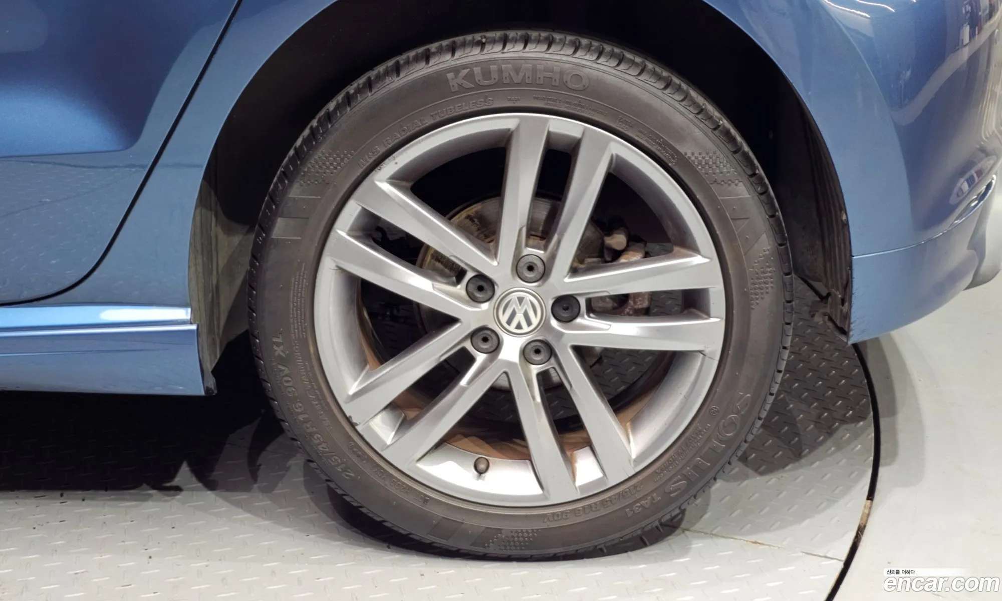 Volkswagen Polo 2015 — 10