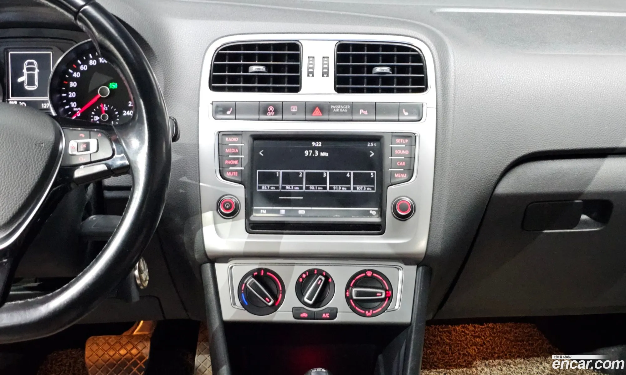Volkswagen Polo 2015 — 3