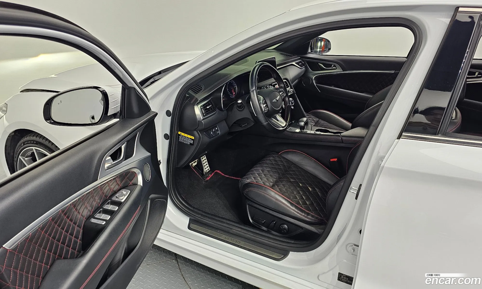 Genesis G70 2018 — 14