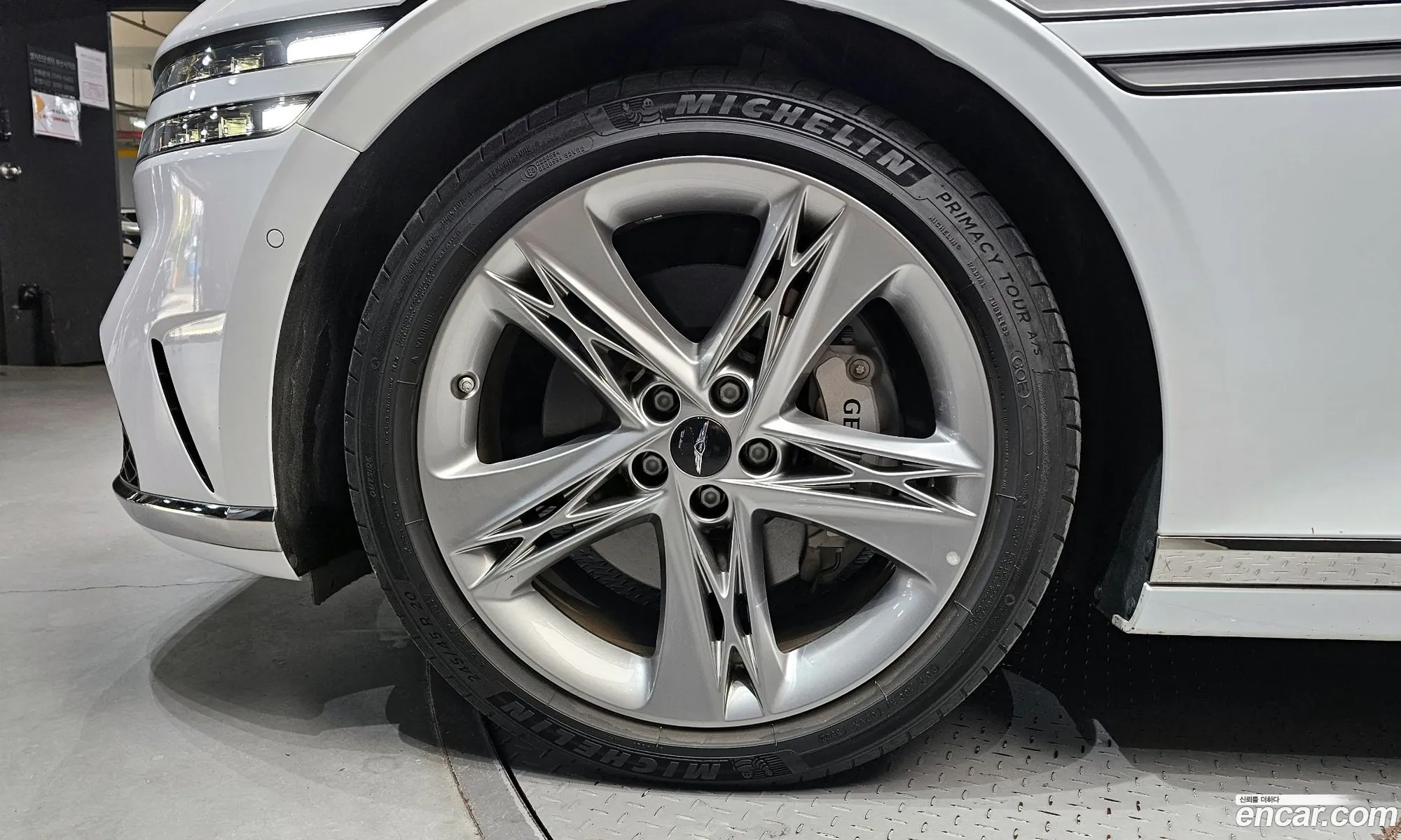 Genesis G90 2022 — 9