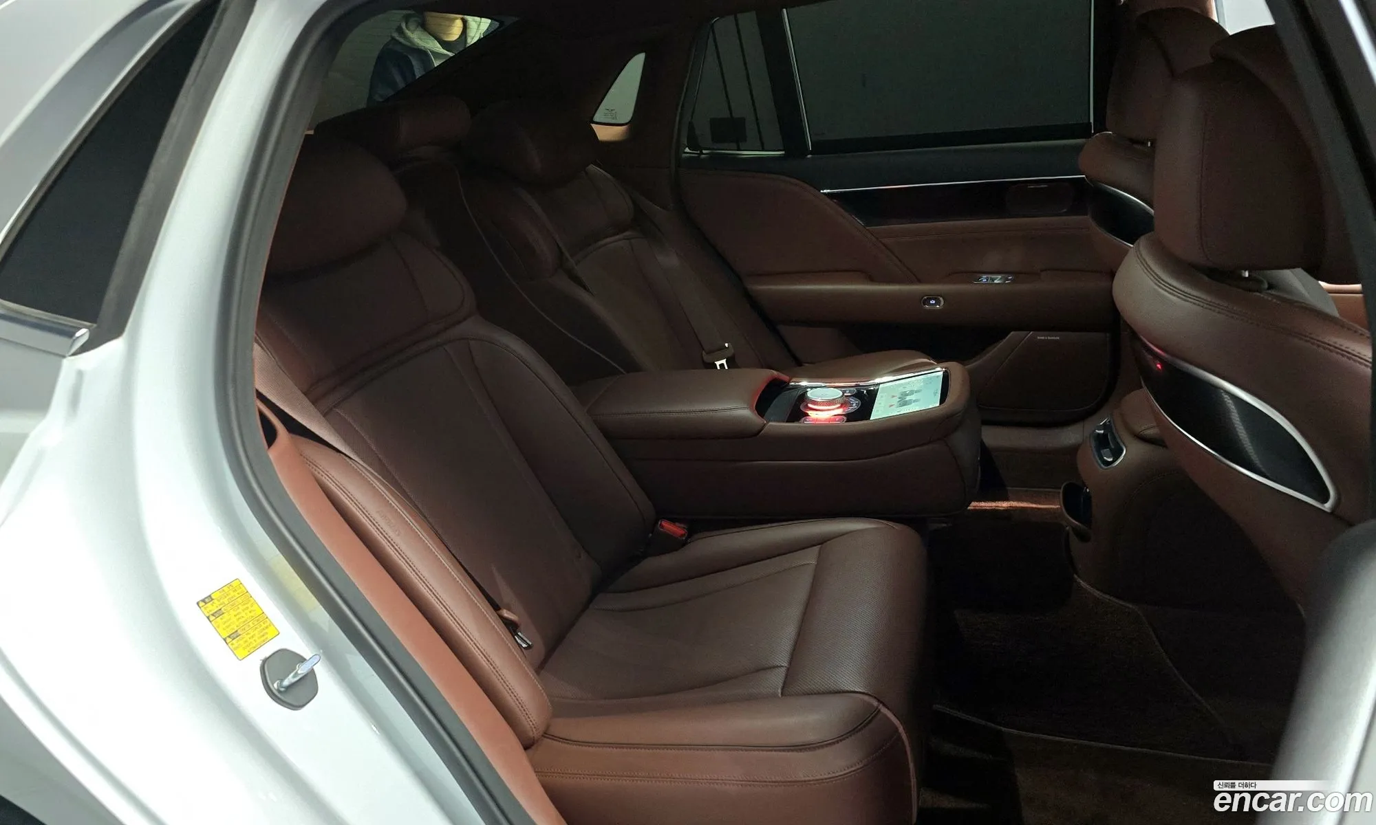 Genesis G90 2022 — 13