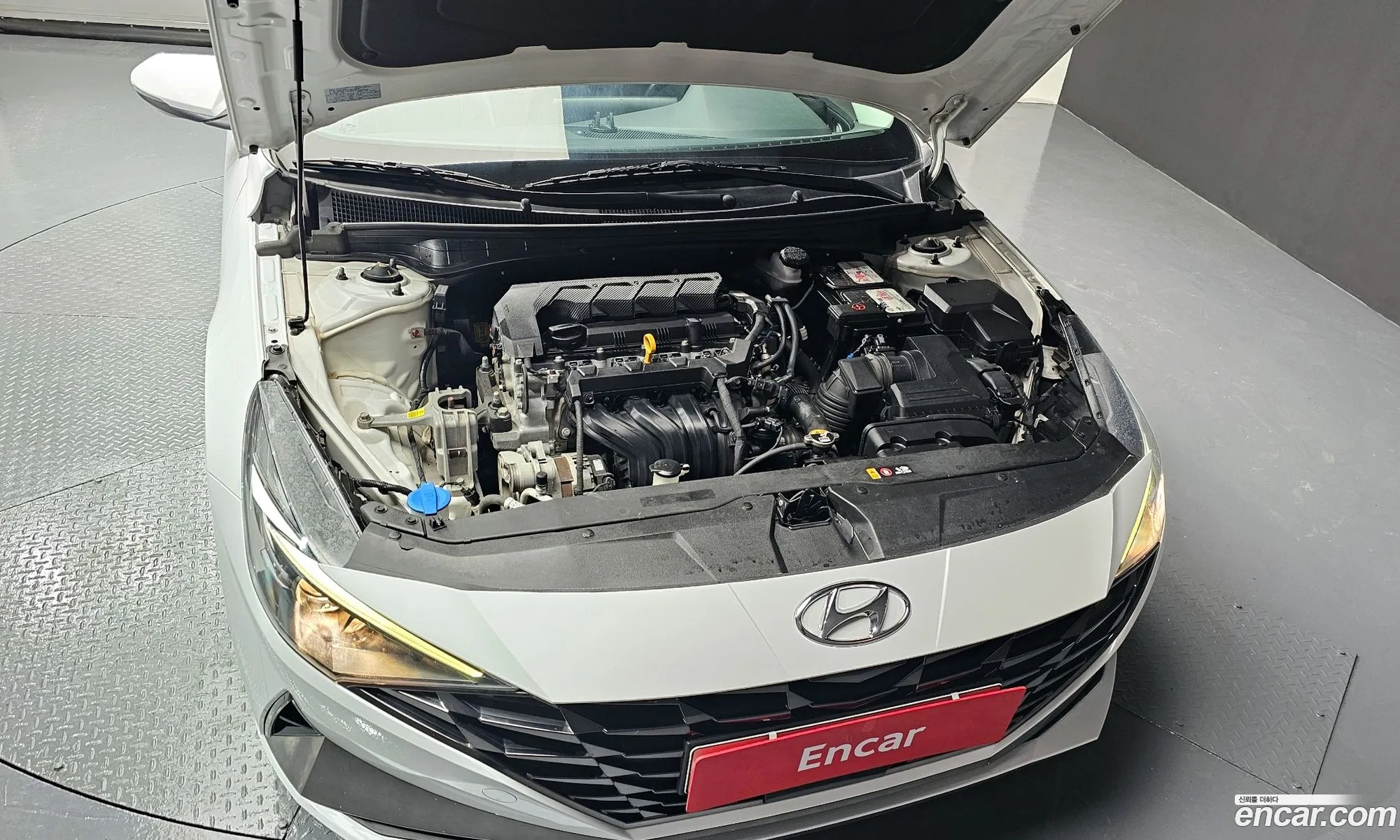Hyundai Elantra 2022 — 3