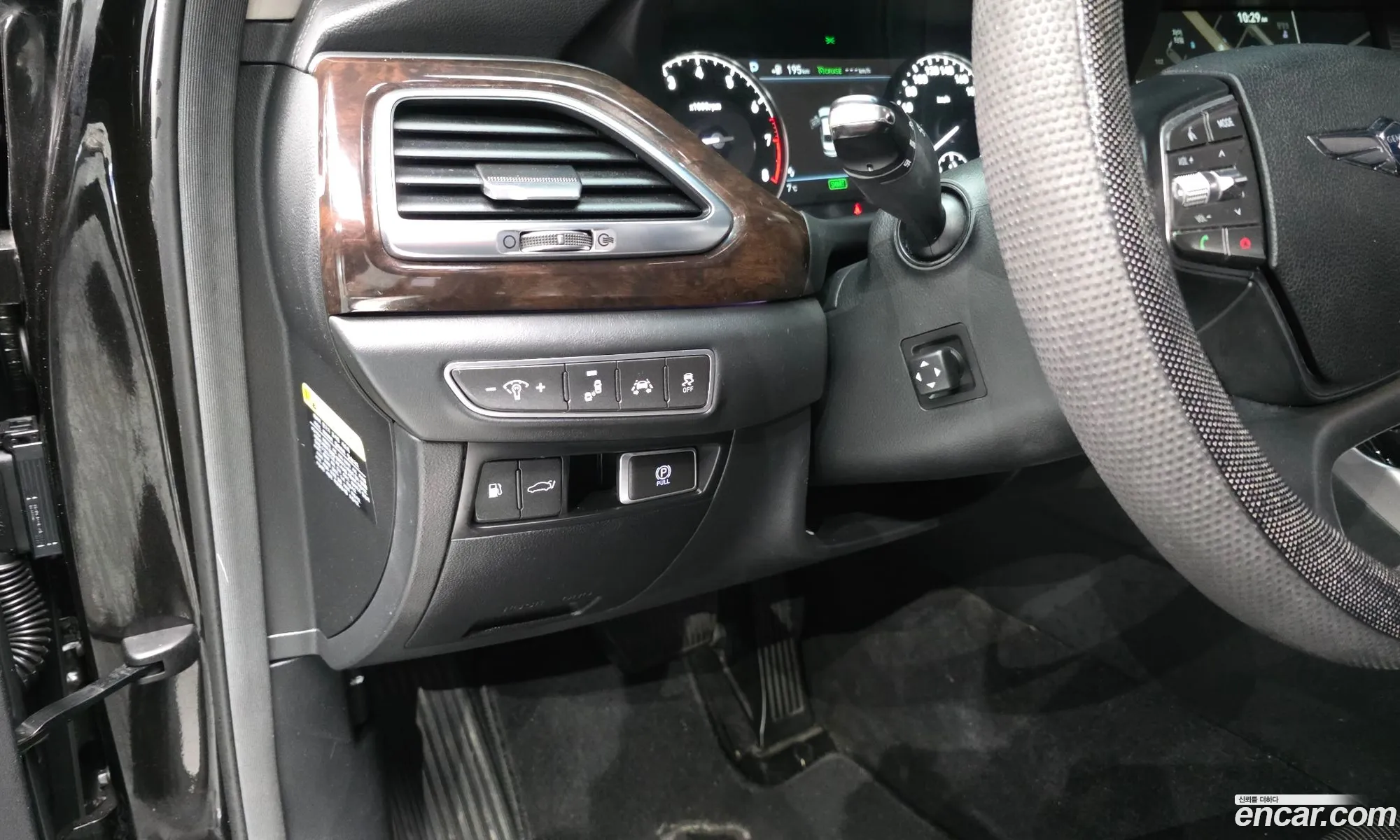 Genesis EQ900 2017 — 5