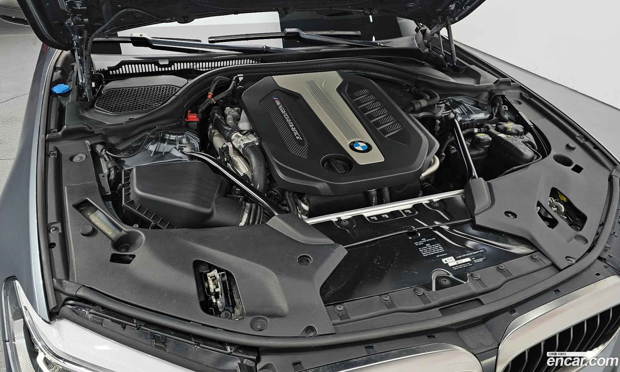 BMW 5 Series 2018 WBAJD7106JBC86460 — 18