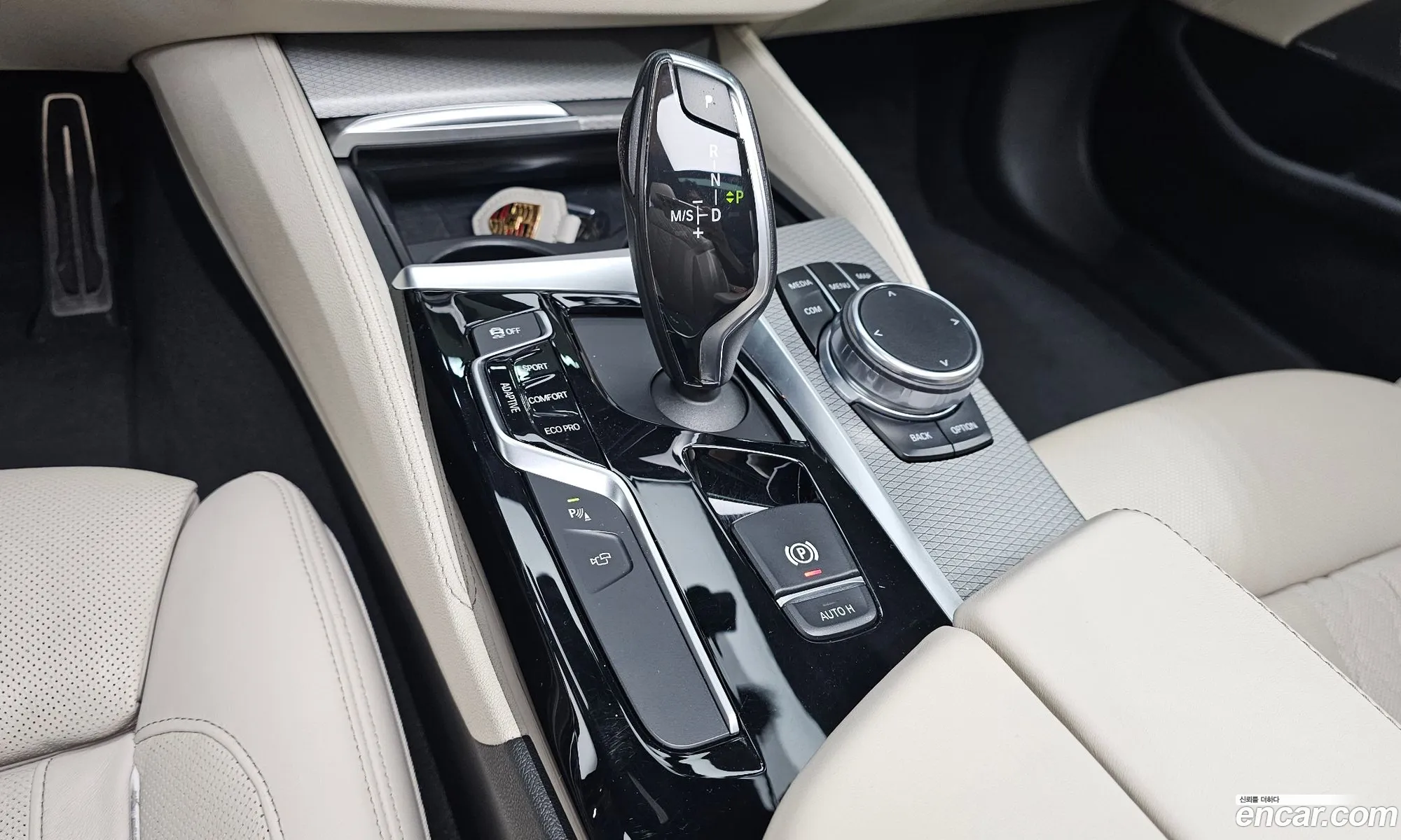 BMW 5 Series 2018 WBAJD7106JBC86460 — 11